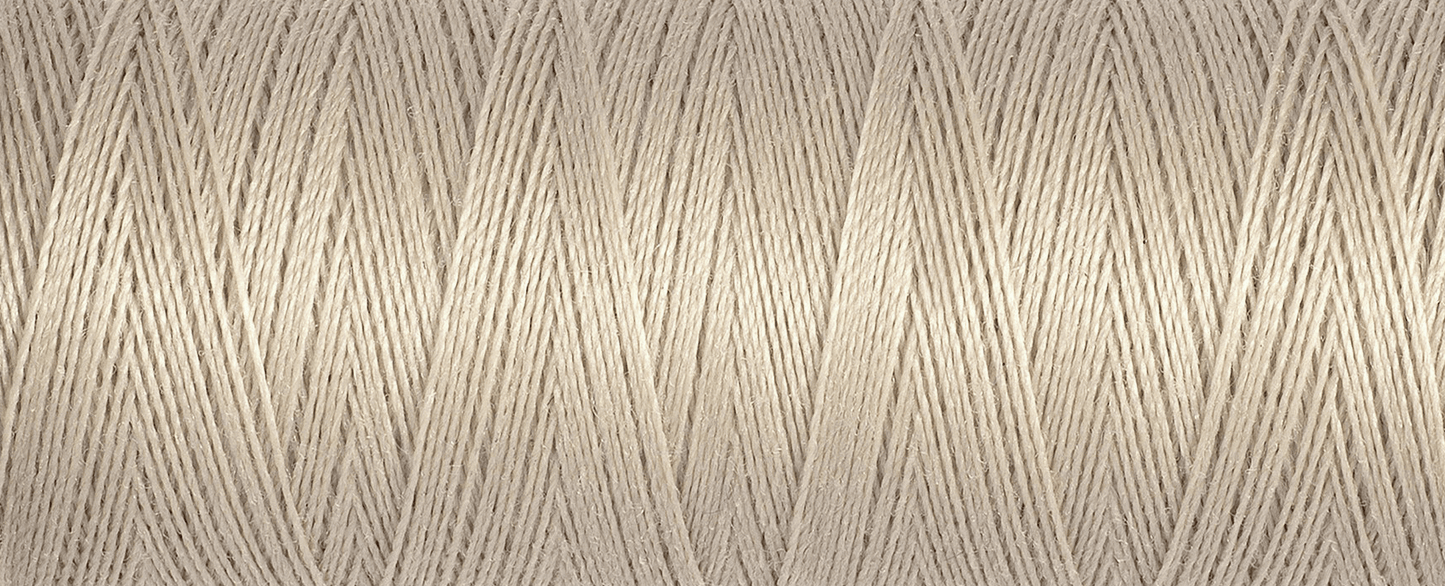 Gutermann Sew-All Thread 1000m - Beige Bone (#722)