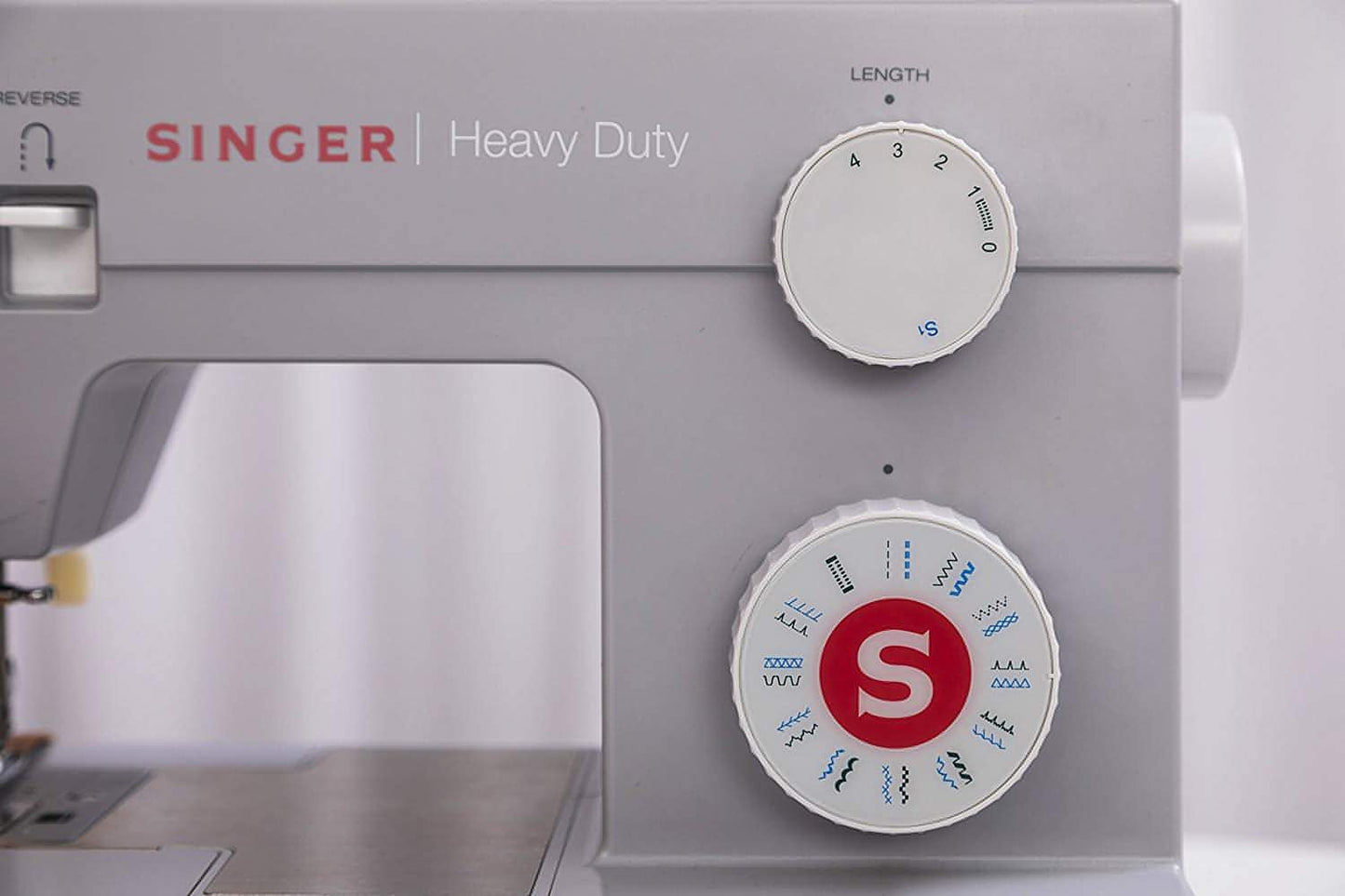 Singer Heavy Duty 4423 Grey - 60% stronger - Ex Display B grade (may have signs of use or cosmetic marks) Ex Display