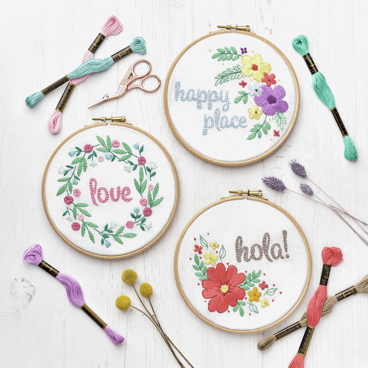 Anchor Embroidery Hoop Kit - Happy Place
