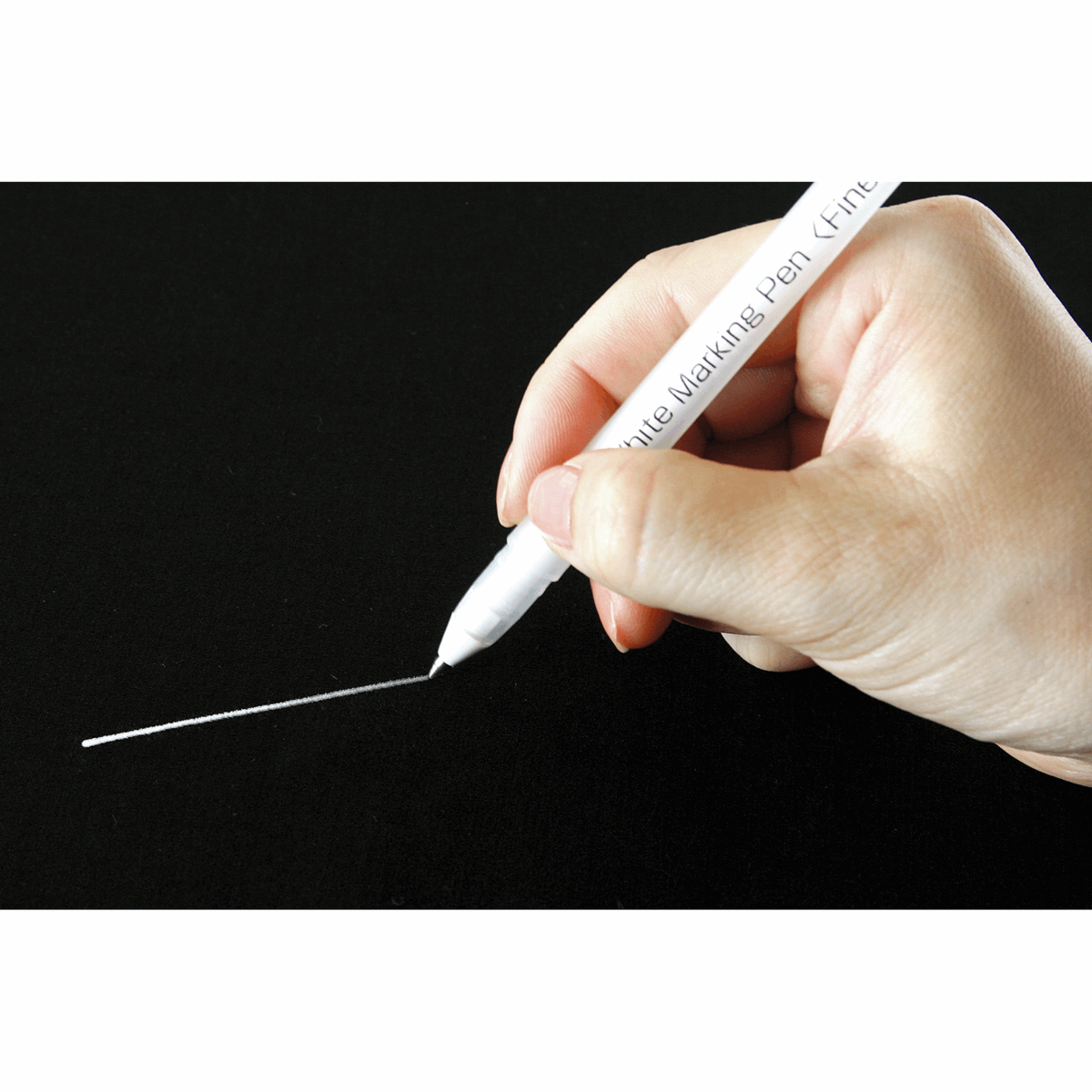 Fine White Fabric Marker Pen