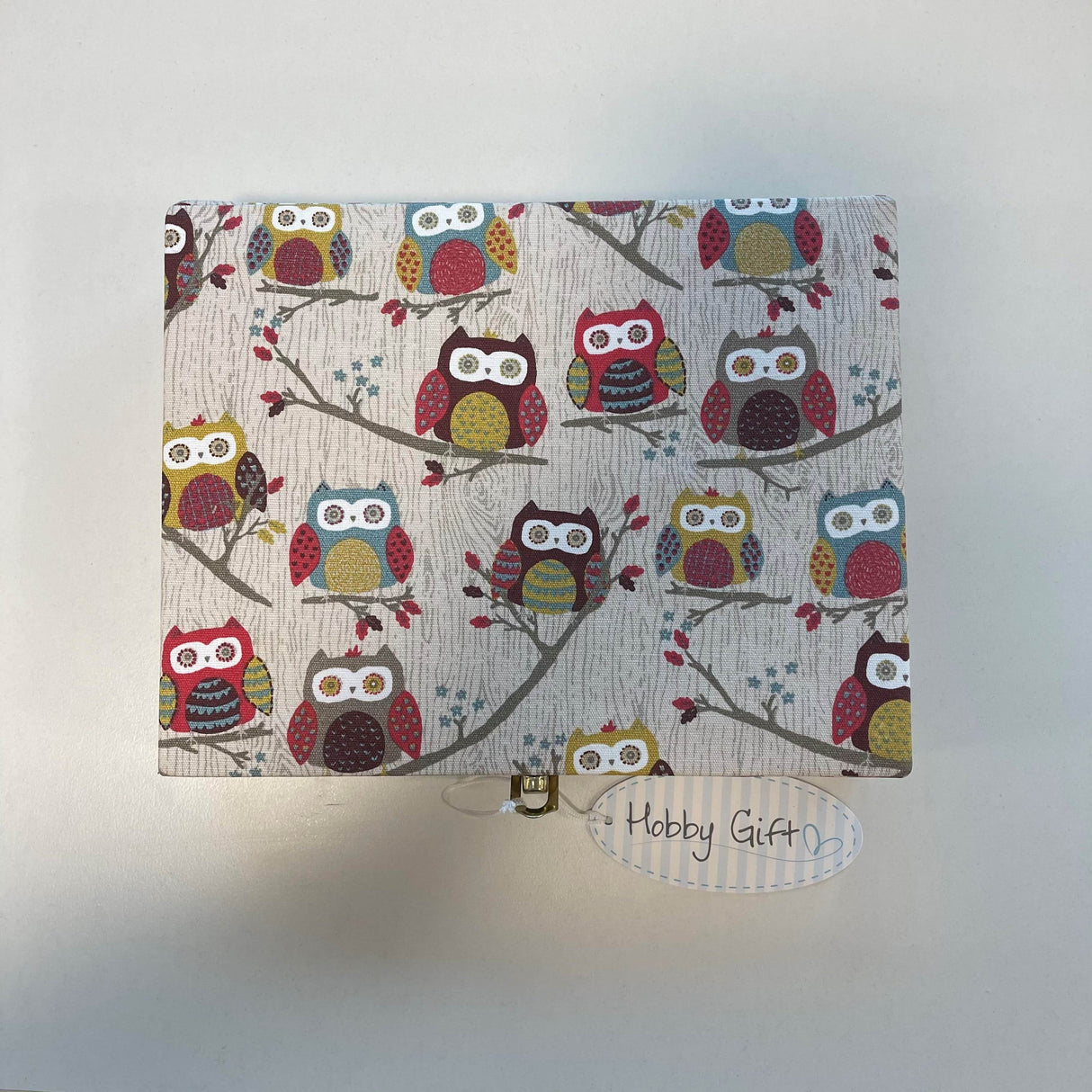 Hoot Hoot Thread Spool Storage Box with 18 x thread bundle