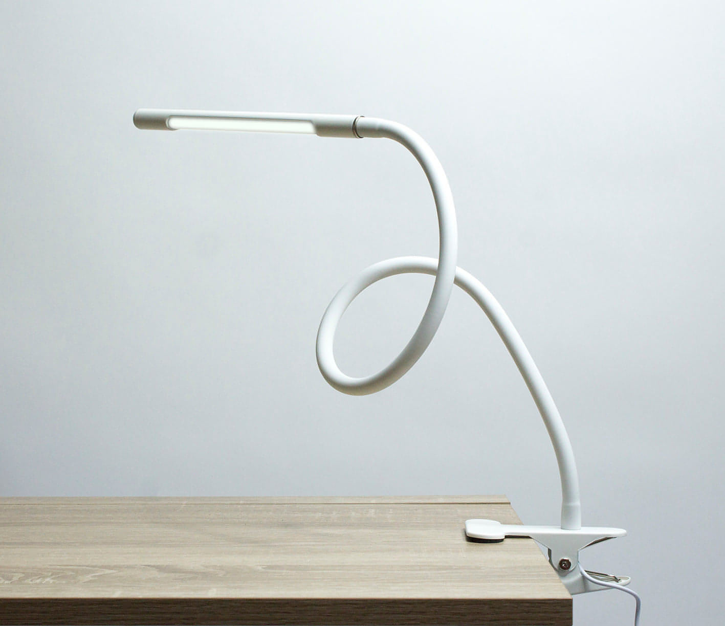 Slim led desk deals lamp