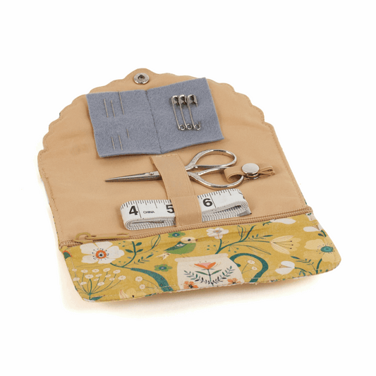 Hedgerow Fold-Over Scalloped Edge Sewing Kit