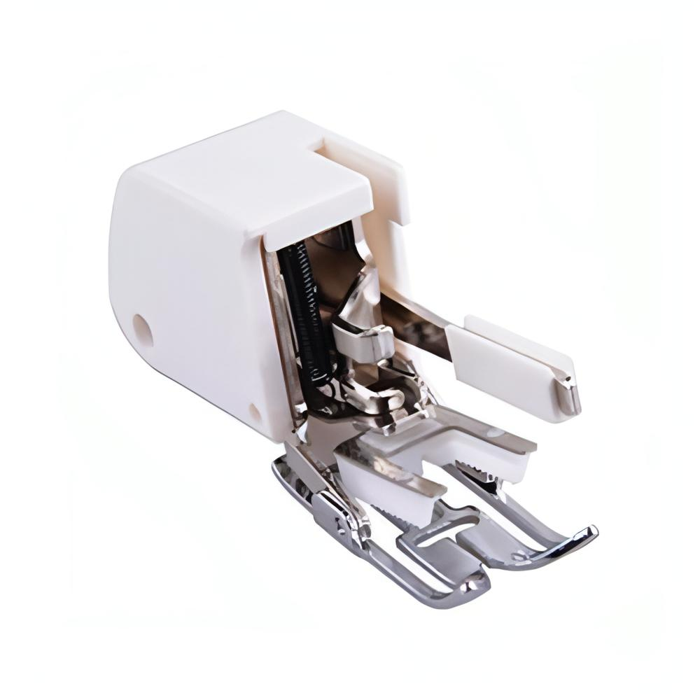 Singer Heavy Duty 4411 Quilt Edition Sewing Machine + Walking Foot and 3 x Scissor Set worth £59