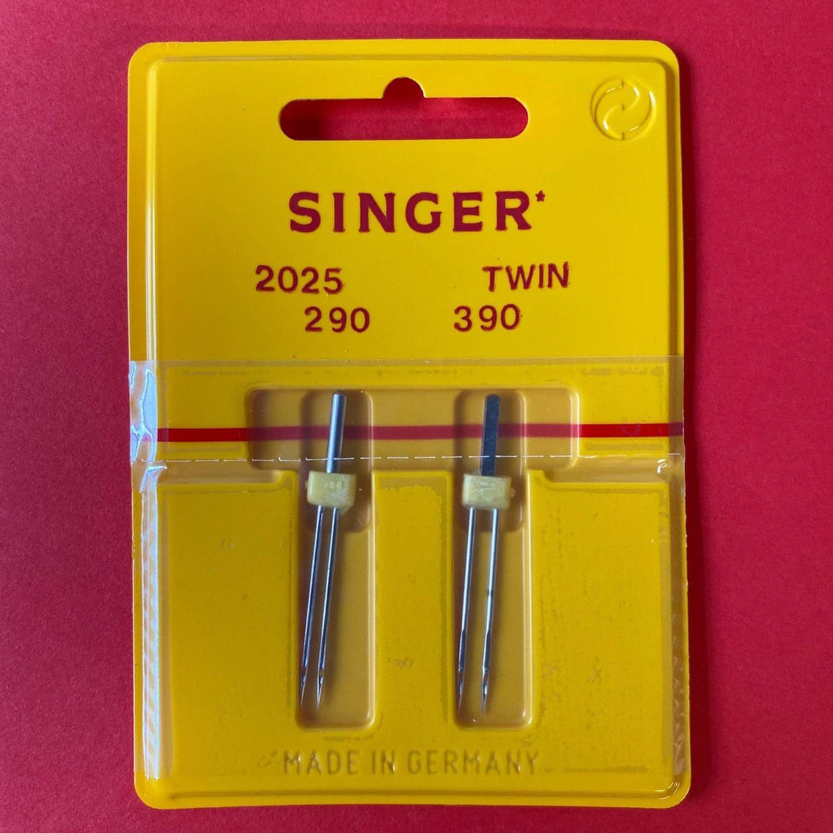 Singer Twin Needles (2 pack) Size 90 2mm and 3mm